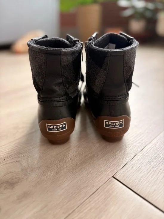 Sperry Black Women's Waterproof Duck Boots with Wool Plaid Detailing Size 6.5M - Picture 4 of 7